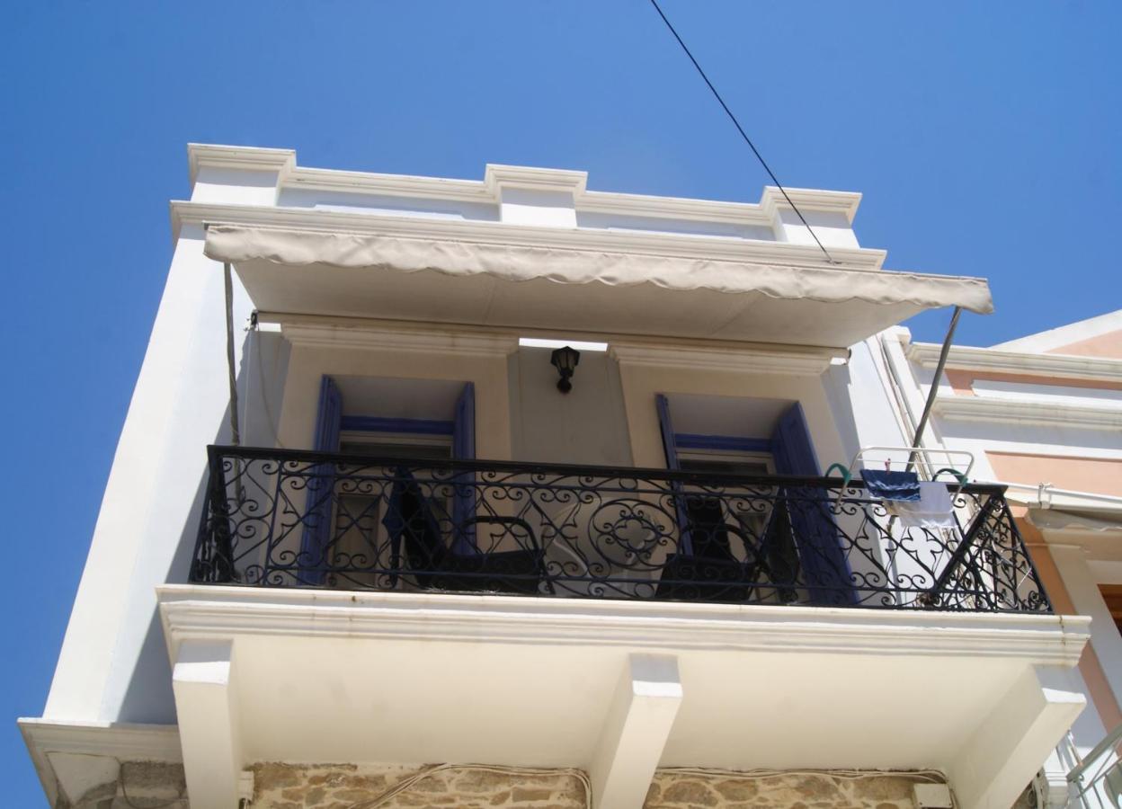 The Bougainvillea House Sými Luaran gambar